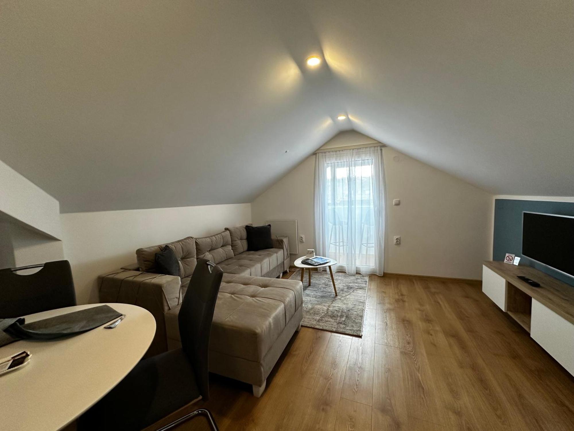 Apartmani Lotus 브르드니크 외부 사진